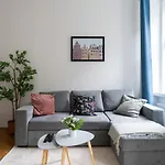 Central Two Bedroom Apartment